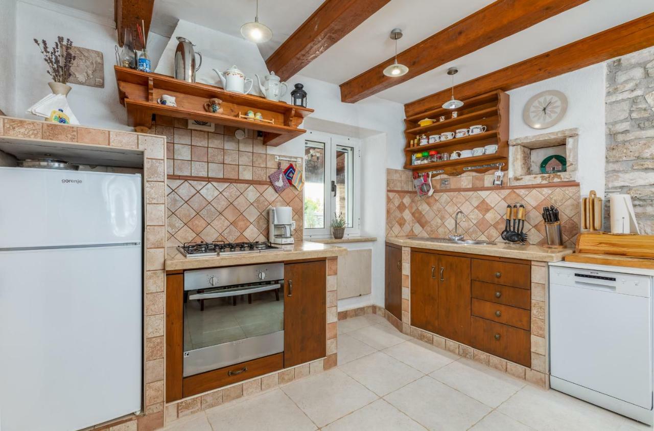 Holiday Home Ana Kanfanar Dış mekan fotoğraf