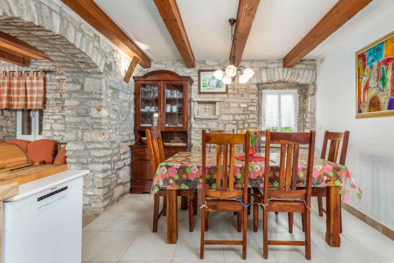 Holiday Home Ana Kanfanar Dış mekan fotoğraf